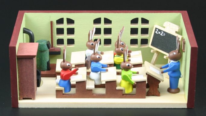 Hasenschule mit Lehrer 30/3/3